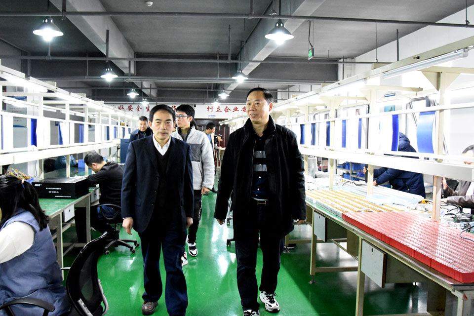 竹溪县政府领导调研半岛网页版